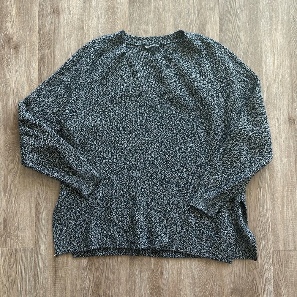 Athleta Switchback Pullover Sweater Black & White Large